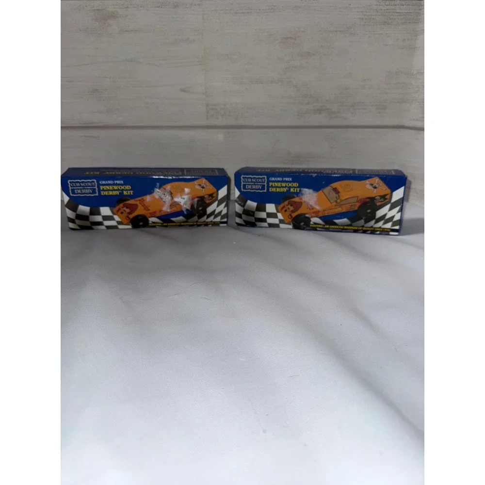 Lot of 2 Boy‎ Scouts of America BSA Pinewood Derby Car Kits Official 17006 New
